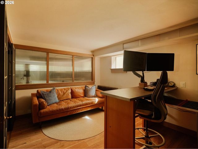 1922 Ne 13TH Ave, Portland, OR 97212