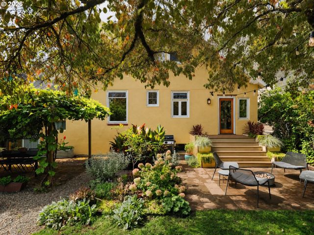 1922 Ne 13TH Ave, Portland, OR 97212