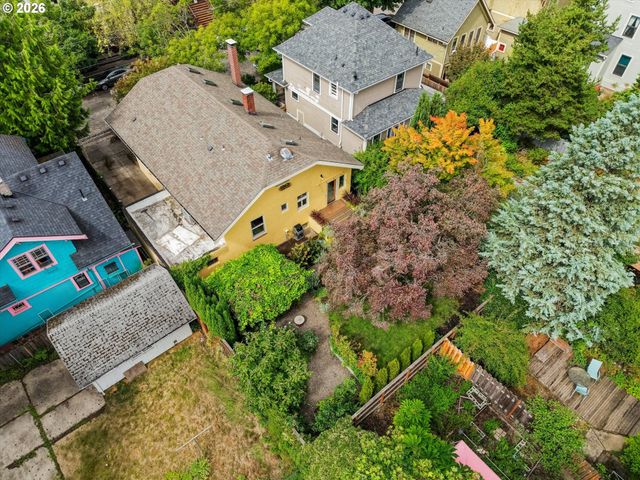 1922 Ne 13TH Ave, Portland, OR 97212