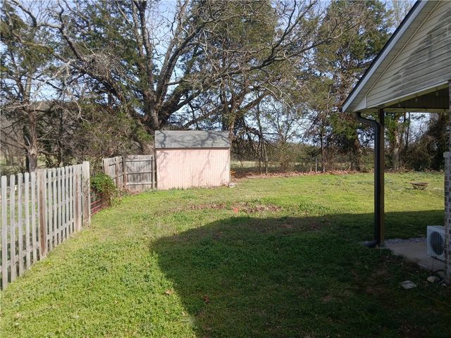 503 Locust Street, Berryville, AR 72616