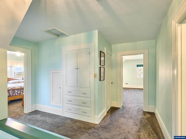 102 E 5th St, Molalla, OR 97038