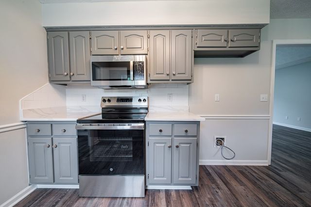 54 Lee Road 0918, Phenix City, AL 36870