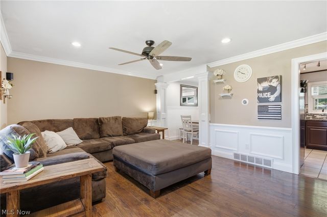 4043 Dennis Lane, Brunswick, OH 44212