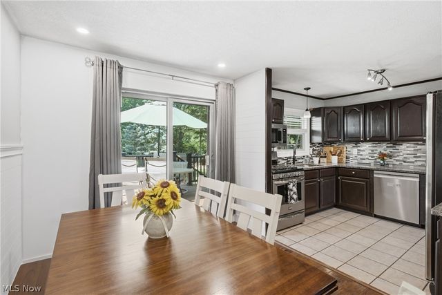4043 Dennis Lane, Brunswick, OH 44212