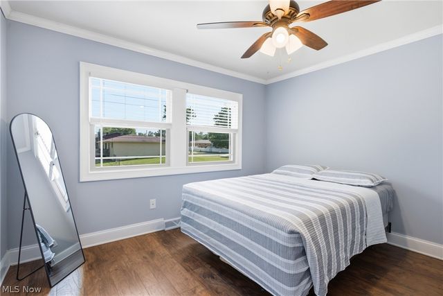 4043 Dennis Lane, Brunswick, OH 44212