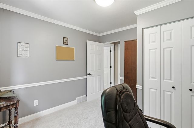 4043 Dennis Lane, Brunswick, OH 44212
