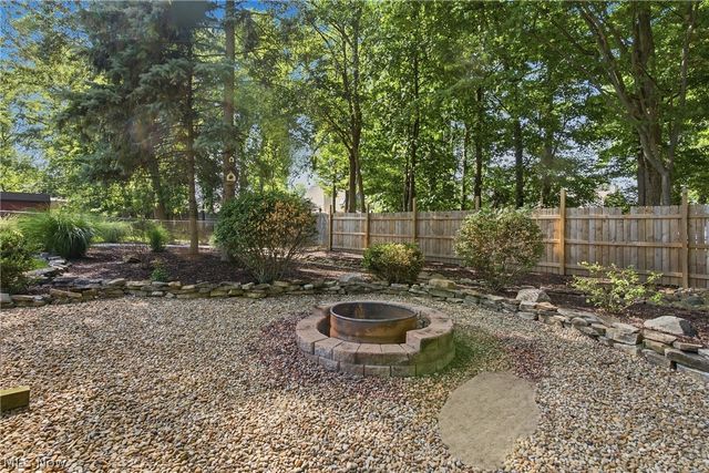 4043 Dennis Lane, Brunswick, OH 44212