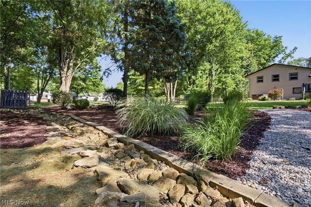 4043 Dennis Lane, Brunswick, OH 44212