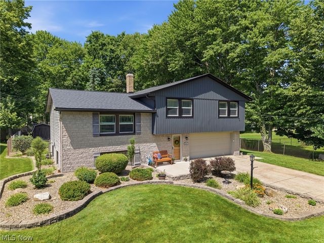 4043 Dennis Lane, Brunswick, OH 44212