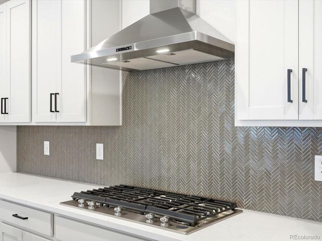 2691 E 102nd Place, Thornton, CO 80229