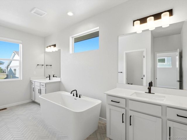 2691 E 102nd Place, Thornton, CO 80229
