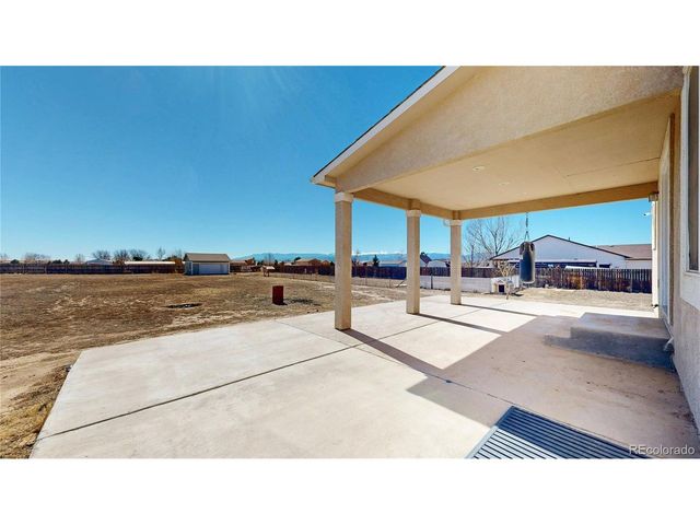 980 W El Nido, Pueblo, CO 81007