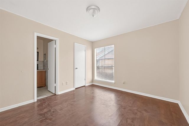 9350 Country Creek Dr 1, Houston, TX 77036