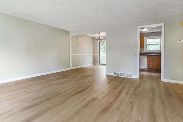 9 Judith Drive, Nashua, NH 03062