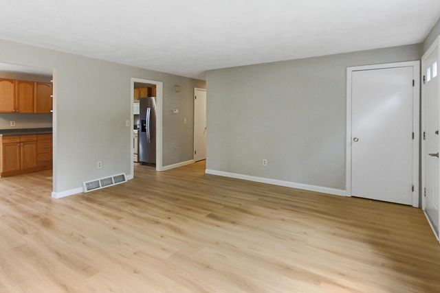 9 Judith Drive, Nashua, NH 03062