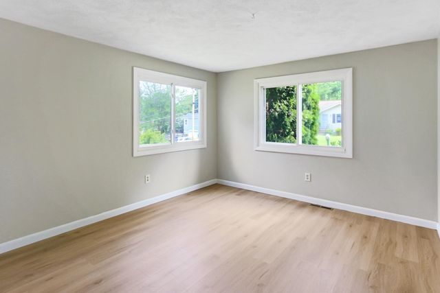9 Judith Drive, Nashua, NH 03062