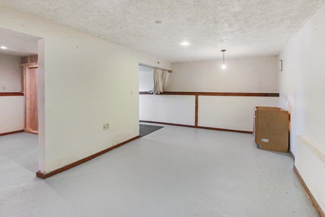 9 Judith Drive, Nashua, NH 03062