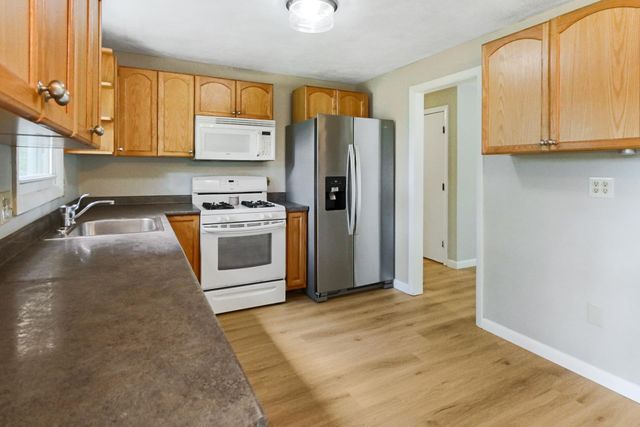 9 Judith Drive, Nashua, NH 03062