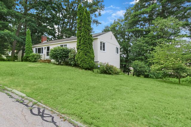 9 Judith Drive, Nashua, NH 03062