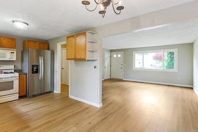 9 Judith Drive, Nashua, NH 03062