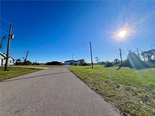 8 Pennant PL, Placida, FL 33946