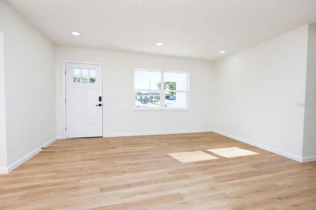 2919 HICKORY STREET NW, Winter Haven, FL 33881