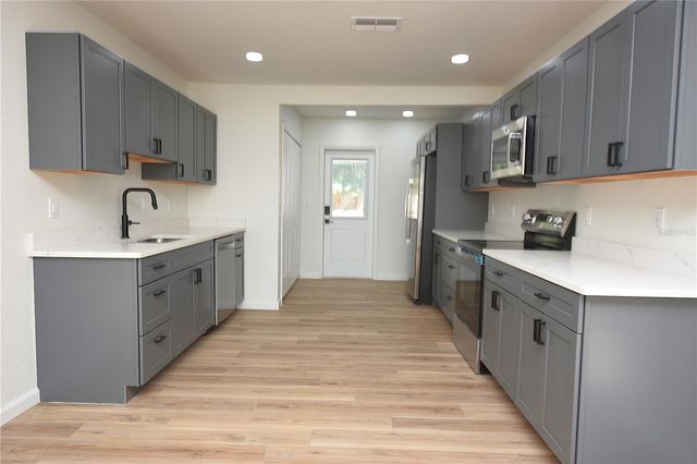 2919 HICKORY STREET NW, Winter Haven, FL 33881