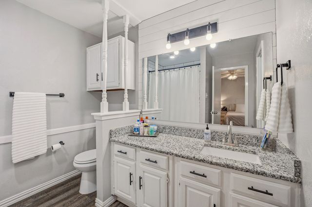 401 Meadow Ridge Drive, Cedar Hill, TX 75104