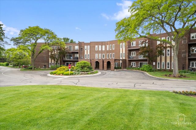 1550 Sandpebble Drive 209, Wheeling, IL 60090