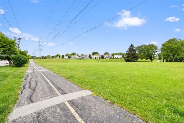 1550 Sandpebble Drive 209, Wheeling, IL 60090