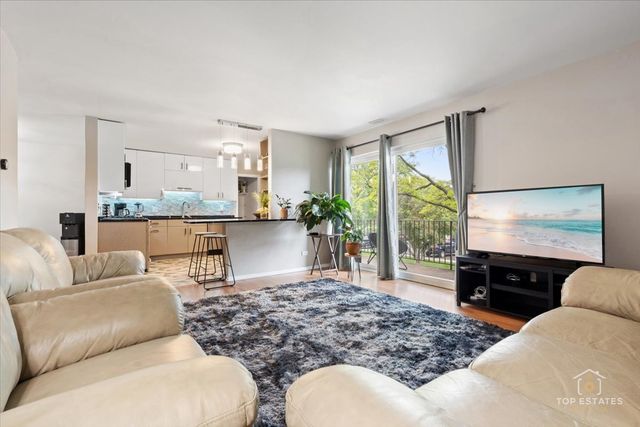 1550 Sandpebble Drive 209, Wheeling, IL 60090