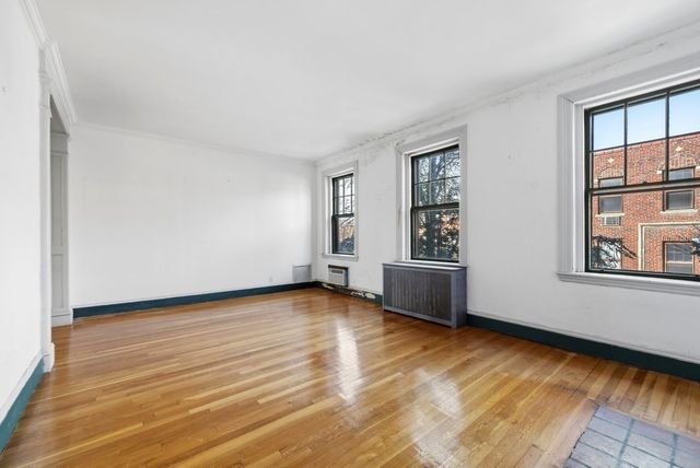 315 Tappan St 4, Brookline, MA 02446