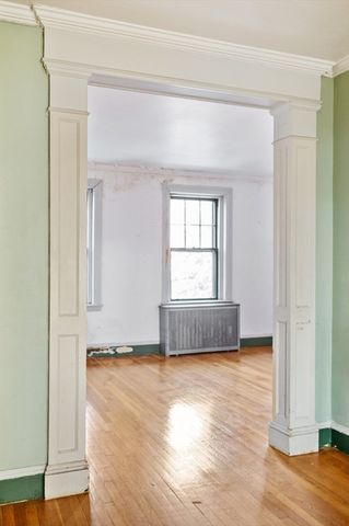 315 Tappan St 4, Brookline, MA 02446