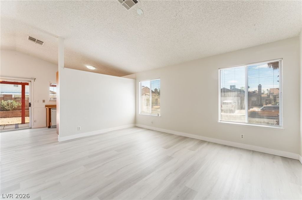 1909 Plumas Court, Las Vegas, NV 89108 — photo 5