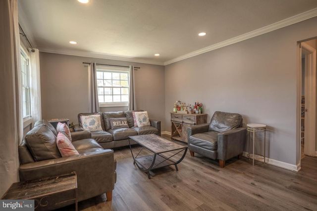 114 COLBURN DR, Manassas Park, VA 20111