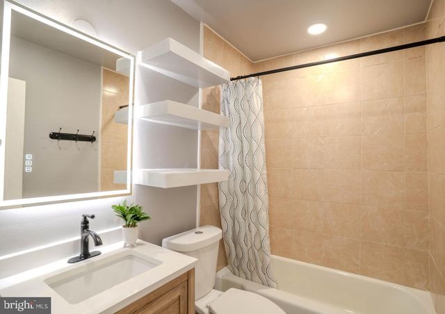 114 COLBURN DR, Manassas Park, VA 20111