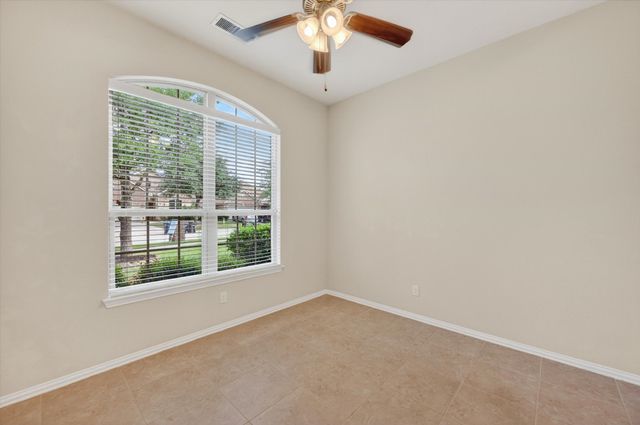 640 Ricochet Drive, Fort Worth, TX 76131