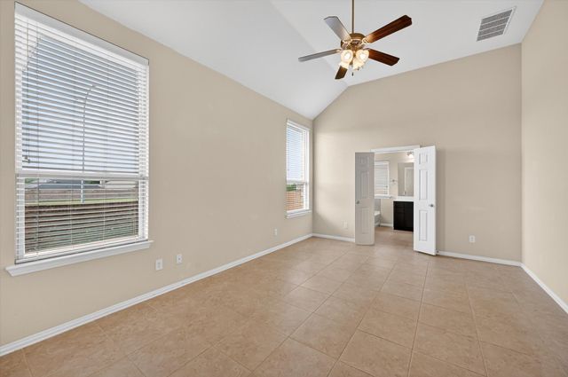 640 Ricochet Drive, Fort Worth, TX 76131