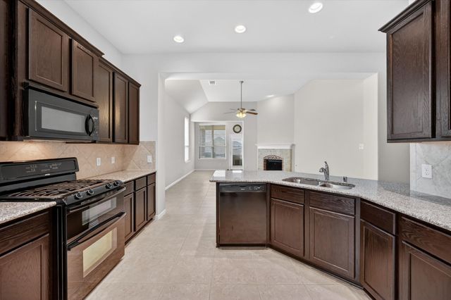 640 Ricochet Drive, Fort Worth, TX 76131