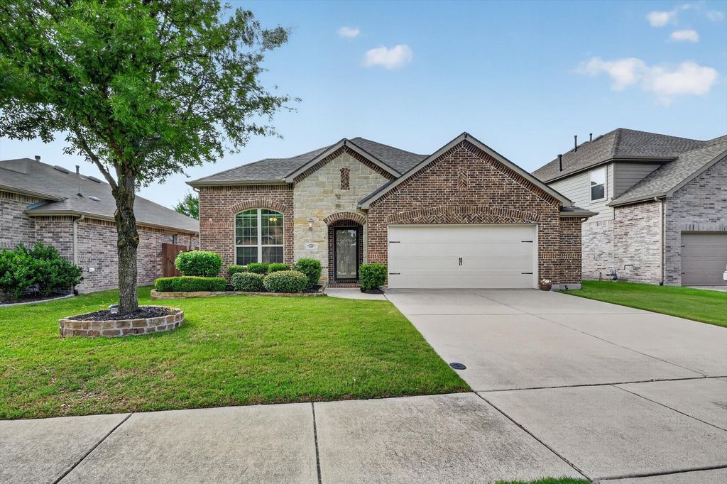 640 Ricochet Drive, Fort Worth, TX 76131