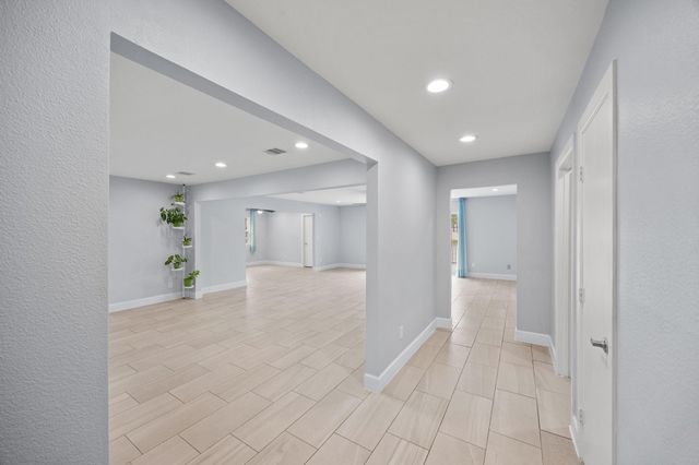 5006 Lymbar Drive, Houston, TX 77096