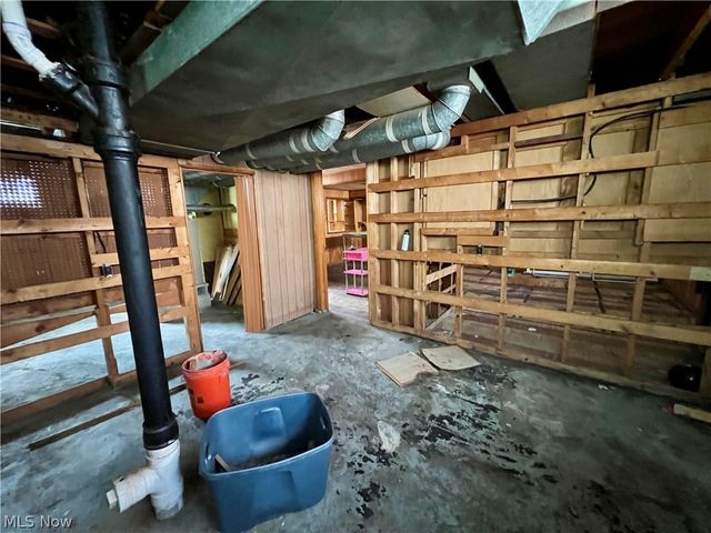 21670 Ivan Avenue, Euclid, OH 44123