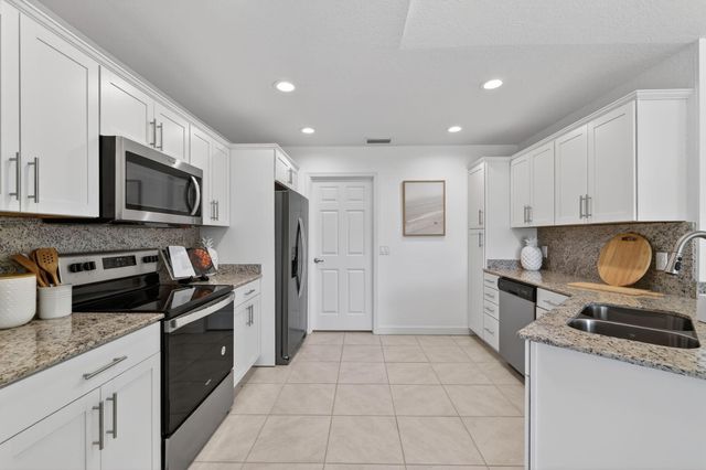 73 Las Casitas Court, Fort Pierce, FL 34951