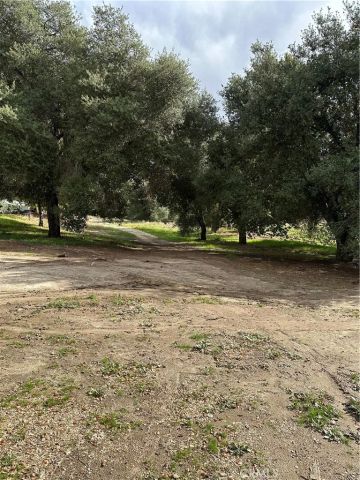 34930 Benton Road, Hemet, CA 92544