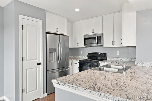 1015 Black Bear, House Springs, MO 63051