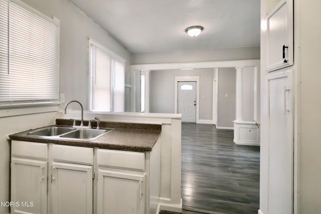 824 Clay Avenue, Toledo, OH 43608