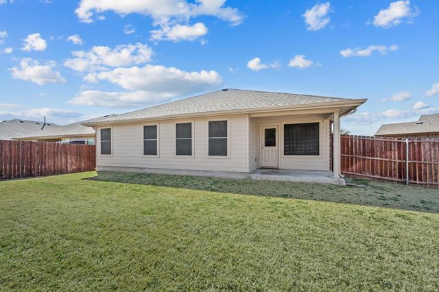 2105 Myrtle Beach Drive, Fort Worth, TX 76108