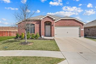 2105 Myrtle Beach Drive, Fort Worth, TX 76108