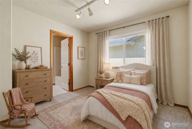 5711 Pasinetti Street E, Fife, WA 98424