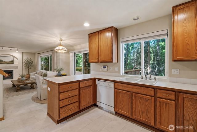 5711 Pasinetti Street E, Fife, WA 98424